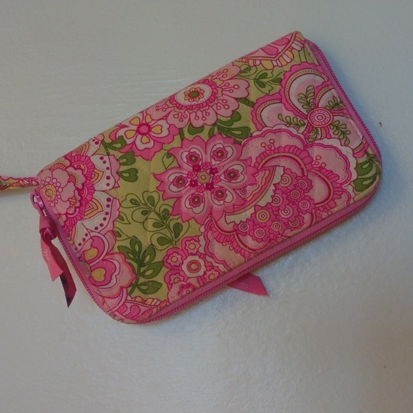 Vera Bradley Wallet - Picture 8 of 8